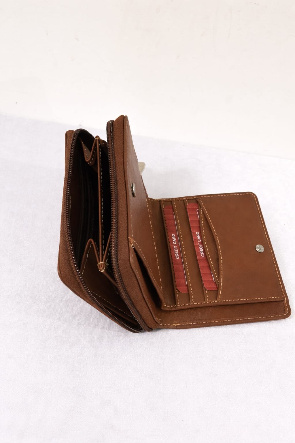 Premium Leather Wallet for Women – Compact & Elegant Design-TN 044 - Image 2
